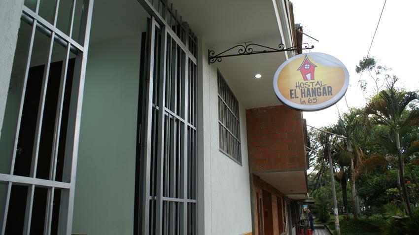 Hostal El Hangar 65
